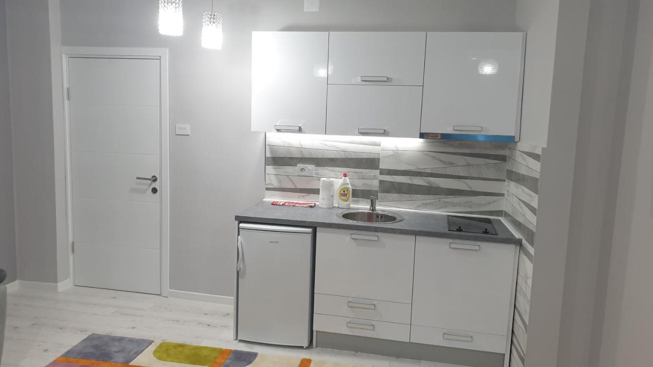 Apartman Sweet Dreams 3 Nis Exterior photo